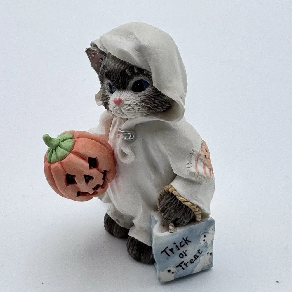 VTG Calico Kittens Gobblin Up The Fun Figurine Priscilla Hillman Halloween Ghost